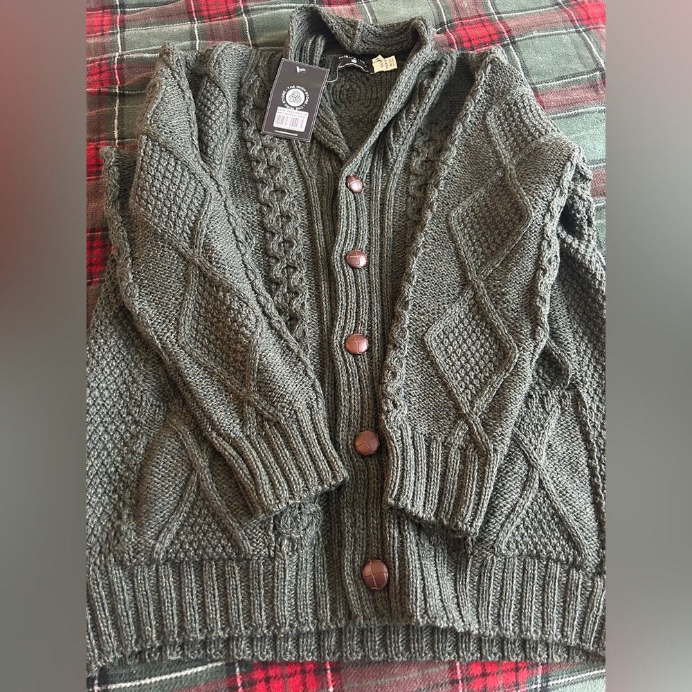 Men's Dark Green Cable Knit Cardigan